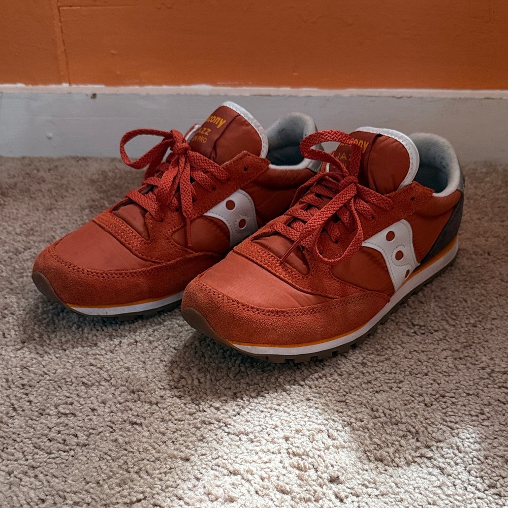 Orange Saucony Low Pro Jazz Sneakers Men’s Size 9
